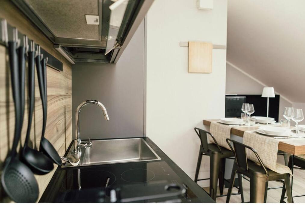 ジェノヴァCasa Savo - Parcheggio Gratuito Nella Blu Areaアパートメント エクステリア 写真
